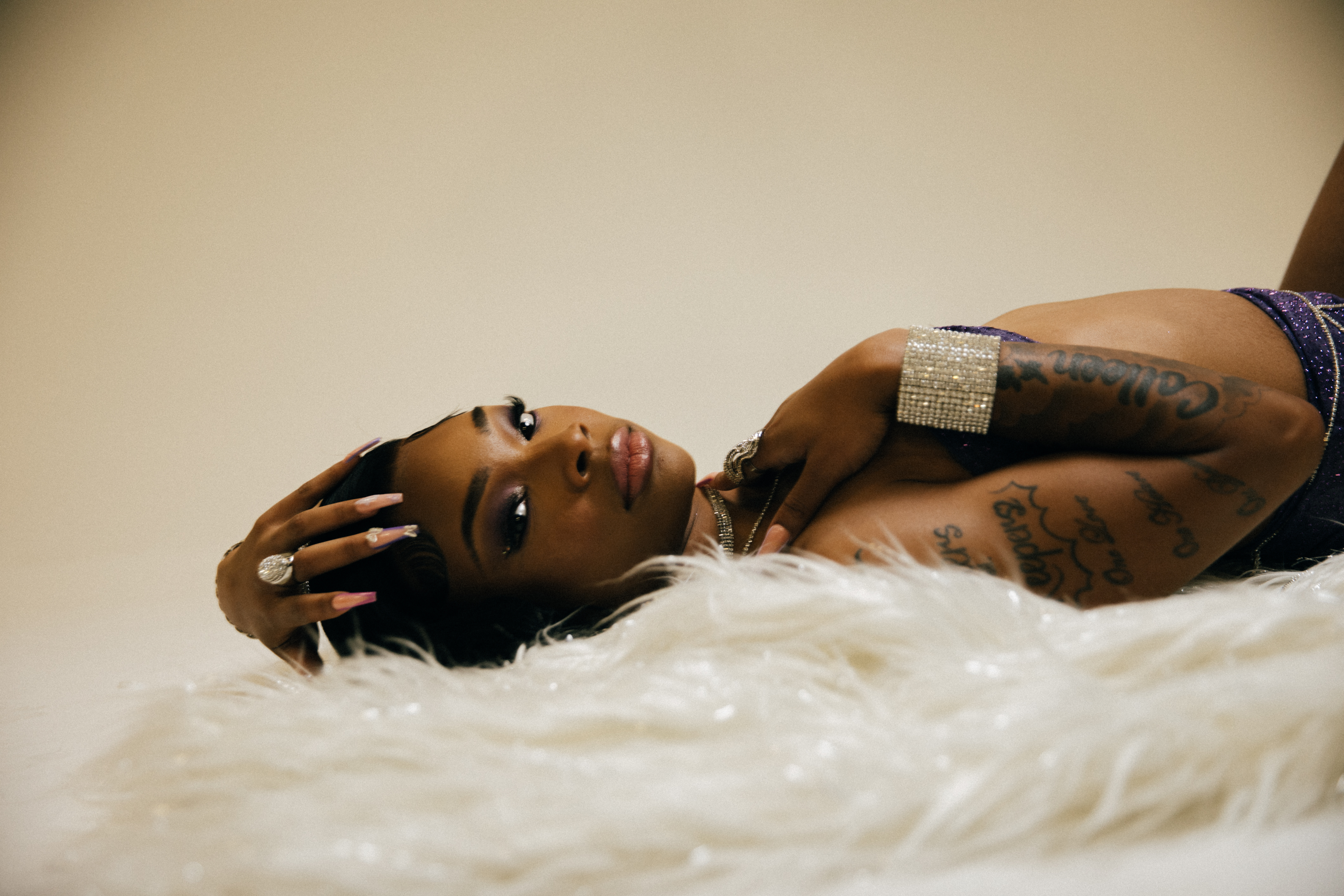Meet R&B Songstress: Asyha Clark